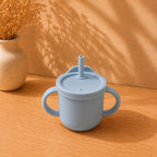 Gobelet d'apprentissage en silicone avec paille