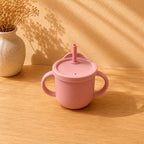 Gobelet d'apprentissage en silicone avec paille